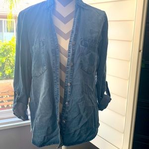 Heroes and Dreamers size small chambray blouse.